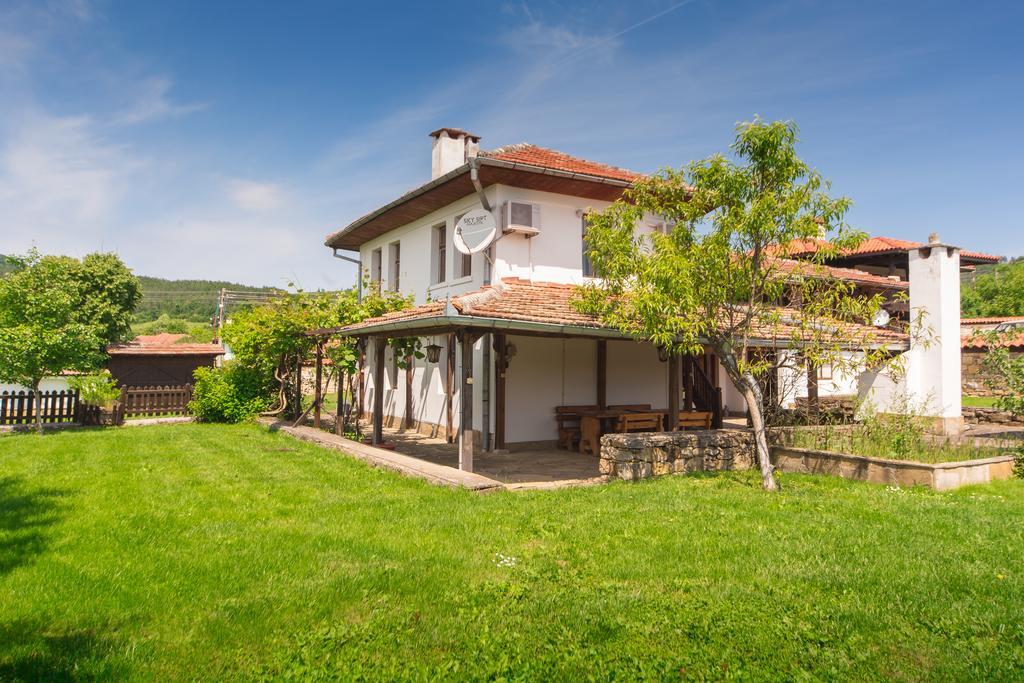 Complex Rayuvski Han Rajuvci Kültér fotó